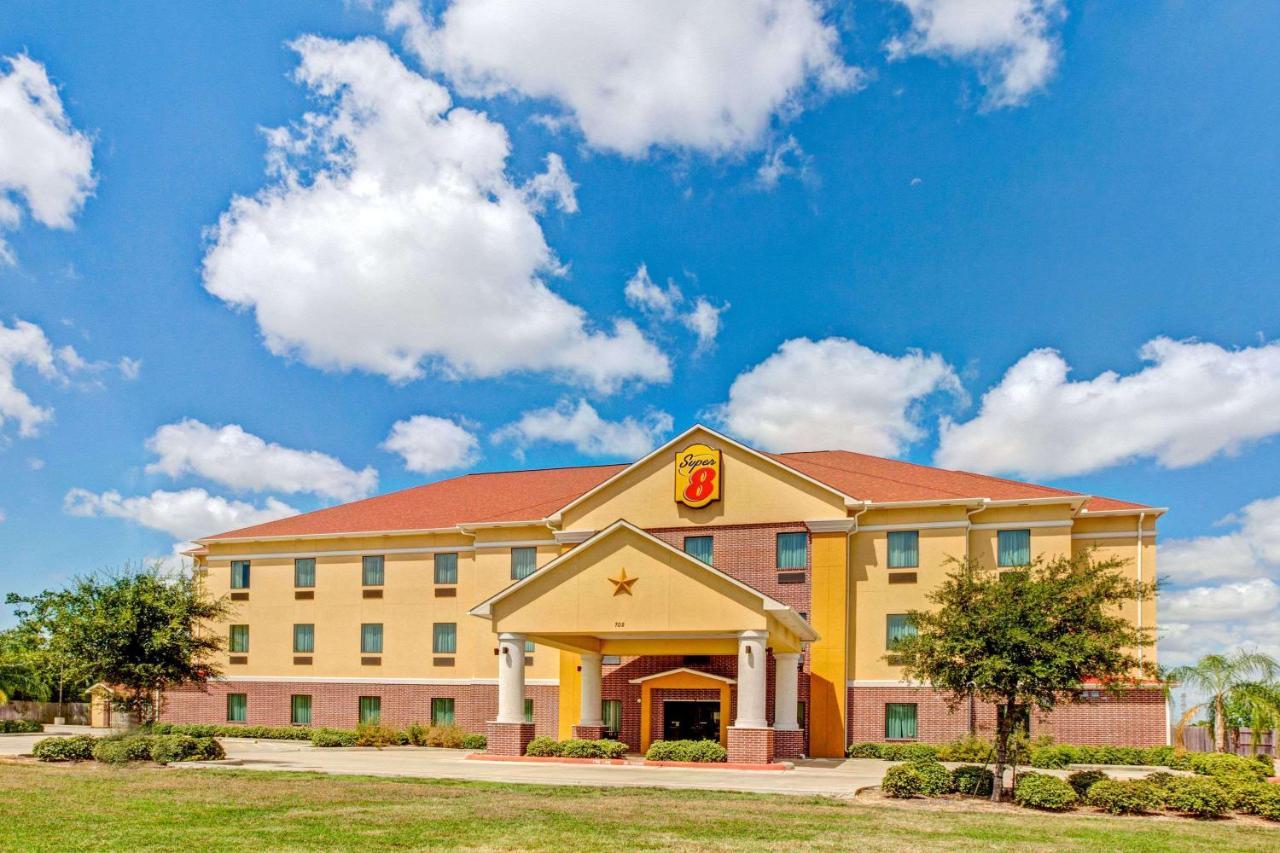 Super 8 By Wyndham Laporte La Porte Exteriér fotografie